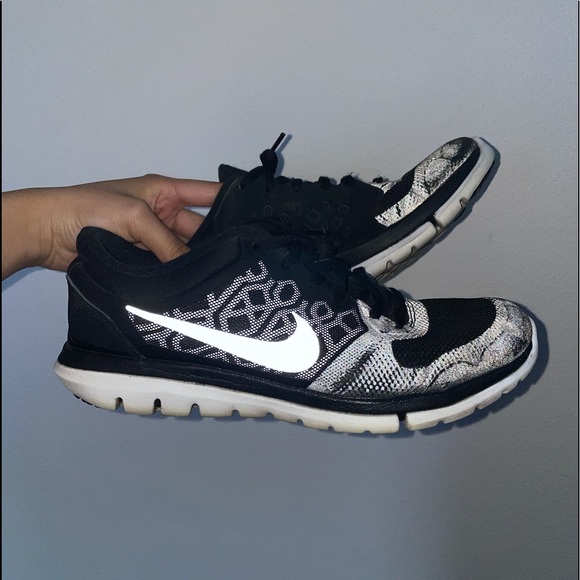 Nike black reflective shoes - Picture 1 of 5